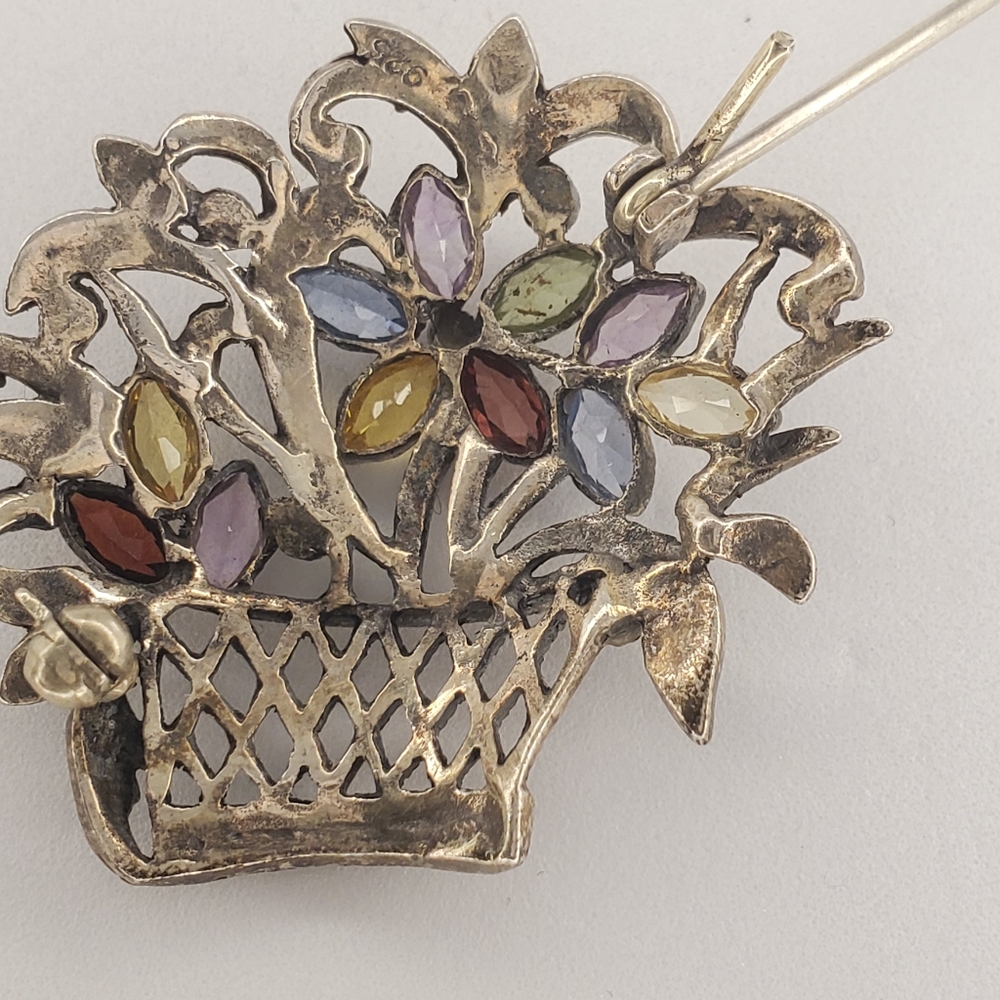 Gemstone marcasite flower basket pin - Picture 2 of 3